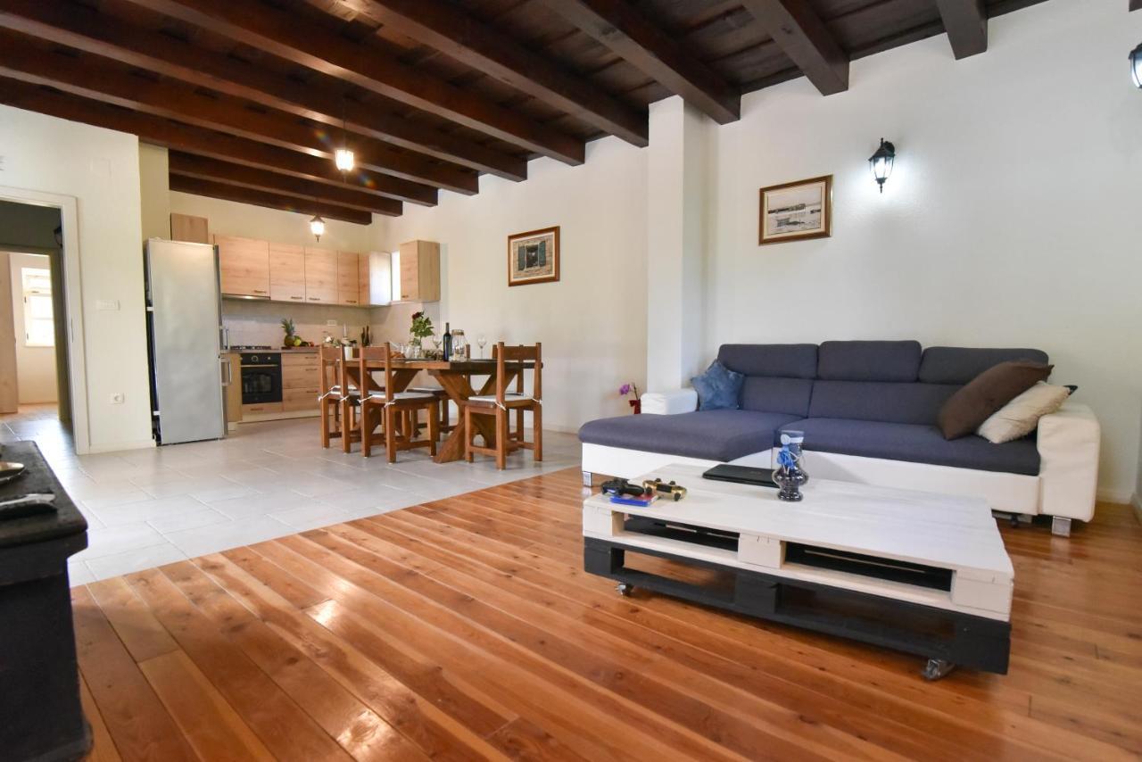 Vacation Home Mate Ceko Sukošan Exteriér fotografie